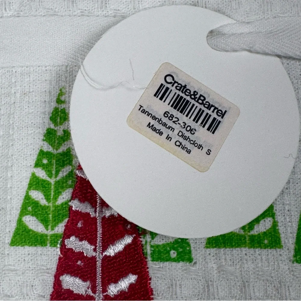 NWT Crate & Barrel Tannenbaum Holiday Christmas Tree Dishcloths  Towels White